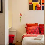 Guestready - Gorgeous Near Santa Justa Lift * Lisbona