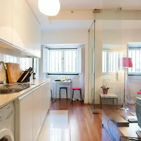 Apartamento Guestready - Gorgeous Near Santa Justa Lift *